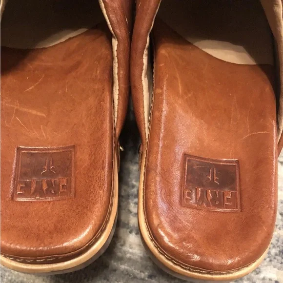 Frye Clara Campus Clogs Leather, Cognac, Sz 6.5- EUC- LIKE NEW - Picture 8 of 12